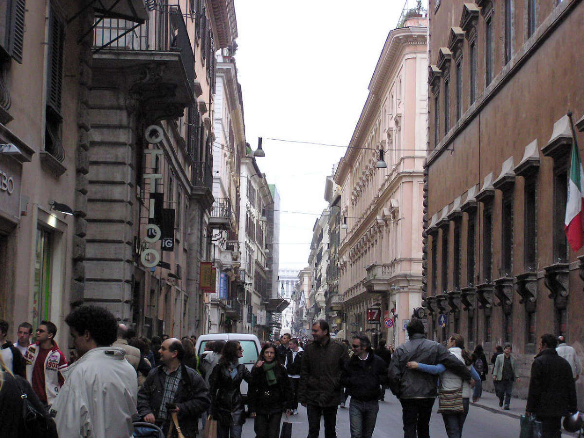 Promenera i Rom och se staden till fots